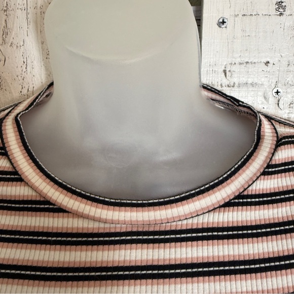 H&M Ribbed Baby Tee Jr Size Medium 90s Y2K Vibe Pink Black White Stripe Top Crew - Picture 6 of 10